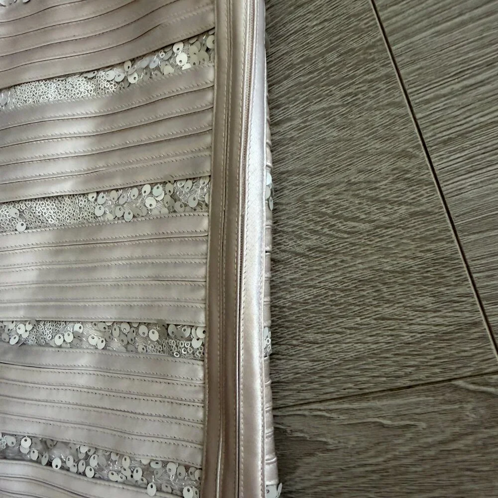 BCBGMAXAZRIA Strapless Mini Bandage Dress Champagne Sequin Size 0 - Picture 5 of 12